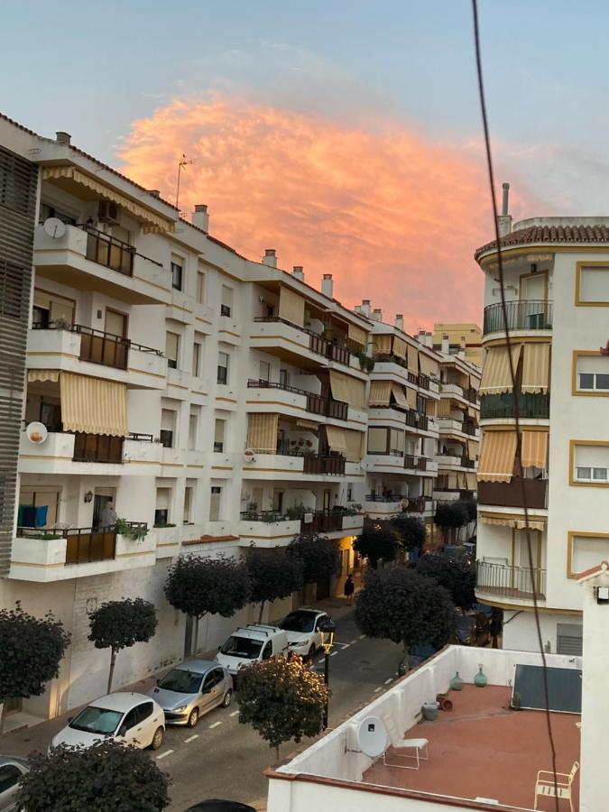 Apartaunmomento Y Disfruta!! Estepona Kültér fotó